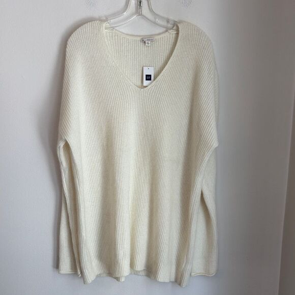 GAP Women's rabbit Hair V-Neck Cream knit classic warm holiday Sweater XL NWT - Picture 1 of 9